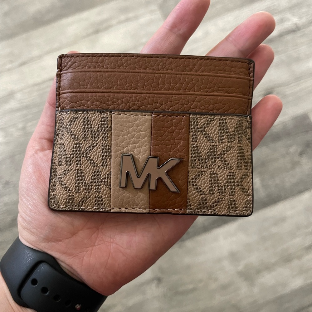 Michael kors card holder